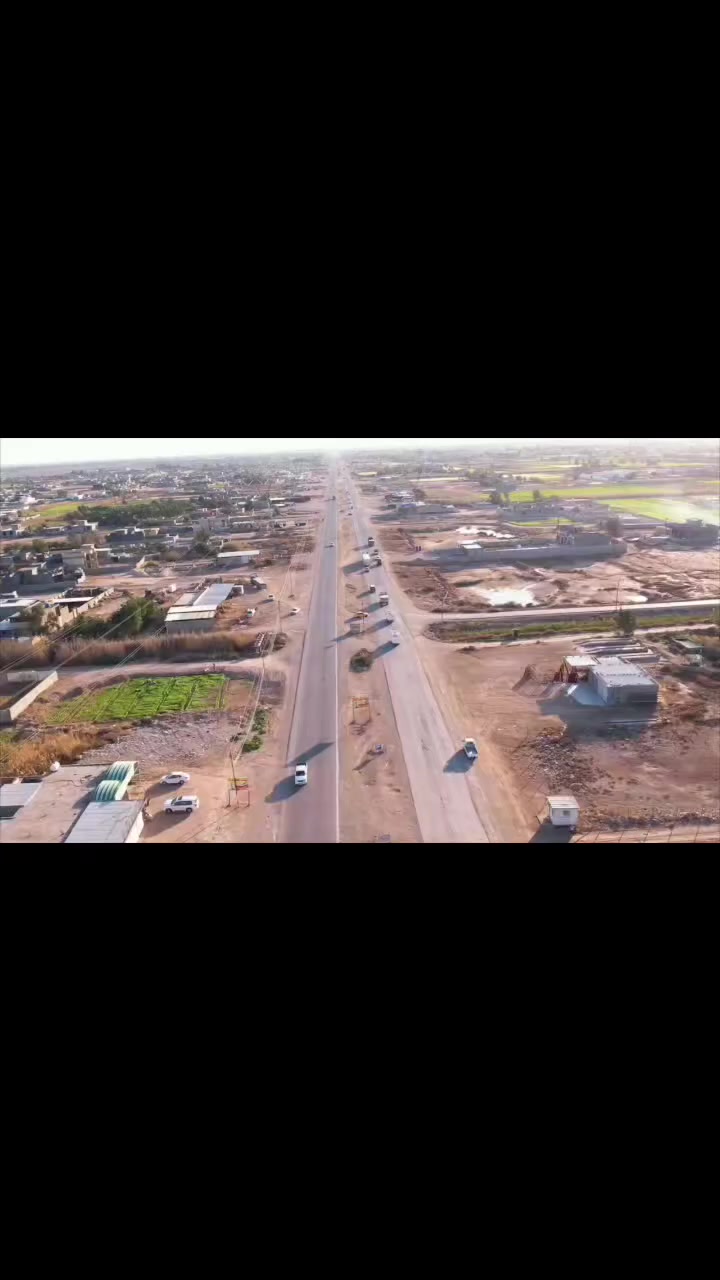 السلام عليكم
عرض مميز من مكتب الوسيط للعقار 
قطع عقد 35 متكامله من الخدمات 
ماء اساله 
كهرباء
 وجه القطعه 10 م
نزال القطعه 35 م
حجم القطعه الكلي 350 م
عدد القطع 25
تبعد القطع عن الشارع العام 600 م
 العنوان 
بغداد المدائن تقاطع 9 نيسان
والسعر  مناسب كلش 
للتصال والاستفسار 
على الارقام التاليه 
مازن المسعودي  ***********
حميد المسعودي ***********
