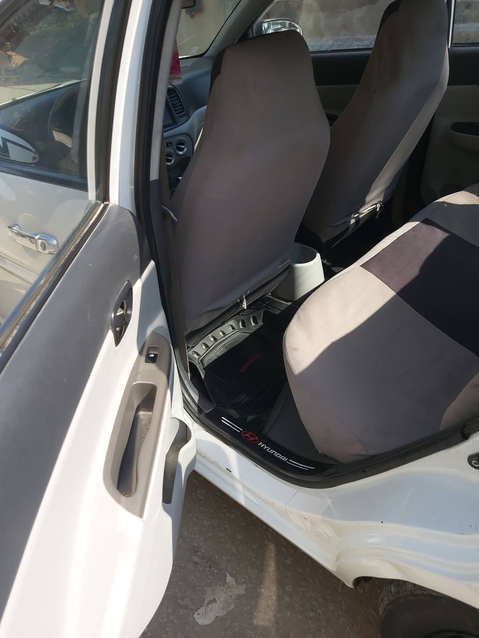 سلام عليكم
اكسنت ٢٠٠٨ خليجي محرك ١٦٠٠ جاهزه كير محرك تبريد بيها ٤ قطع بدون داخل سعر 78 وبيها مجال 

مكاني نجف مشخاب ***********
