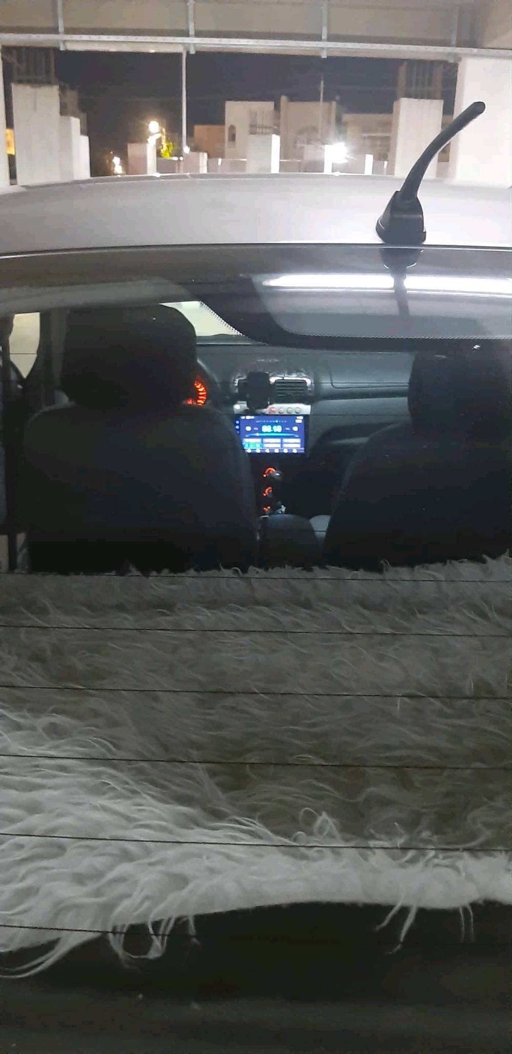 بروتون بيرسونا ٢٠١١...سياره مكفوله من الصبغ..لونها الاصلي قطره مبيها ..تدفئة تبريد ..
كهربائيات كلها شغاله...سياره نظيفه بمعنى الكلمه ...سنويه باسمي شرط التحويل ..كير عادي و محرك بدون فتح...عنواني كركوك