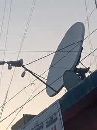 للبيع منظومة إنترنت فضائي VSAT احترافية (كاملة مع كافة الملحقات) 07721...