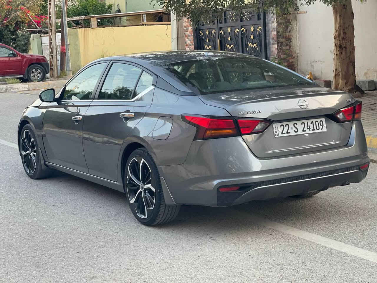نيسان التيما 2024
مواصفات ال SV
سياره ضرره قطعه وحده فقط بدون دواخل (جامرلغ السايق)
مواصفار السياره رادارات امامي وخلفي وجانبي تحذير خروج من المسار 
قفل سرعه وشاشه وكامره وكاربلي كشن كهرباء السياره ولا كلوب ولا جيك بلدشبول سعره 153 وبيه مجال
‏1N4BL4DV4RN414238
***********
