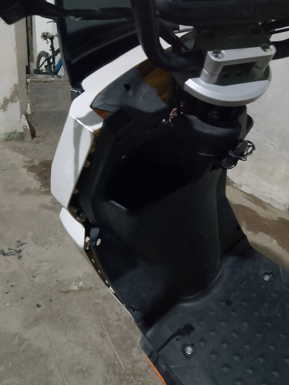 ماطور سكنس للبيع ابيعه عل وضعه بطاريات جديده بي حادث بسيط مثل ماموضح بالصور وبي هاي العلامه الي طالعه بالشاشه ميقبل يمشي موديل 2024
ماطور سكنس للبيع ابيعه عل وضعه بطاريات جديده بي حادث بسيط مثل ماموضح بالصور وبي هاي العلامه الي طالعه بالشاشه ميقبل يمشي موديل 2024


**إذا كنت صاحب هذا الإعلان وتريد حذفه لأي سبب، رجاءا أرسل رسالة إلى الدعم الفني**