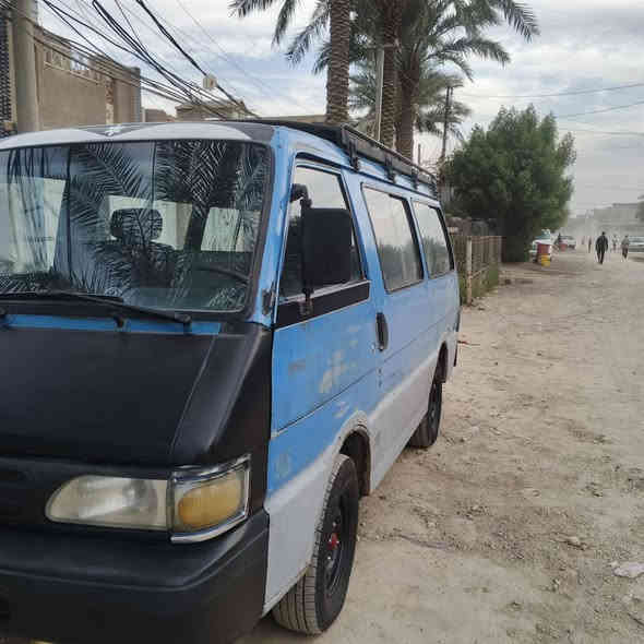 السلام عليكم كيا للبيع موديل 1995 السيارة  سنوية 2030 ب اسمي  كامله السيارة كير مجفت جديد والسيارة جاهزة اكسل و باتري وحدادية كلهة حلوة شواصي بيهة الخلفيات  مفطورات ولاحميهن  من اخذتها يعني مو يمي  مفطور الشاصي  محرك بس نفخ بدون تنقيص  باقي كهربائيات وباور وباقي شغلات كلش حلوة سعرها كامل 36 وبي مجال حيل بسيط لان السيارة صارف عليهة هواية التواصل واتساب او اتصال *********** مكان السيارة بغداد
