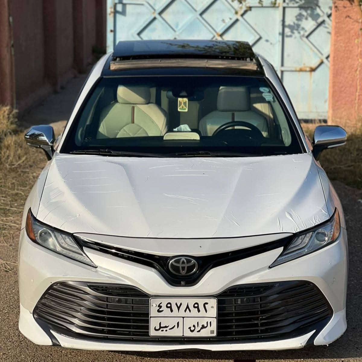 تويتا كاميري 2018 XLI 1/1 استيراد خاص
*رقم اربيل شرط التحويل والغرامة
*بوضع الشركة حتى الكتلوكات موجودة *دواسات الشركة
*كفاله عامة فقط بارد بالصندوق 
*ماشية 80 الف كيلو فقط 
*گير محرك كفاله 
*تخم تاير جديد
*باتري جديد 
*صدر امامي خلفي جديد 
*لون ابيض لؤلؤي 
*دخول ذكي عند الاقتراب 
*بصمه تشغيل وبصمه دخول 
*سقف بانروما 
*شاشه داتشو 
*كامرات محيطية  360 درجة
*كامرة امامية 
*اشارة اقتراب بالمري الجانبية 
*حساسات امامية خلفية  

*مانع تصادم 
*توقف ذاتي امامي خلفي 
*رادار تحديد مسار 
*كروز مثبت سرعه 
*عداد سرعه ديجيتال 
*كشانة امامية تدفئة 
*تحكم كهرباء 
*شحن وايرلس
*منافذ شحن امامي خلفي 
*سستم سماعات GBL 
*اوتو هولد
*جام اوتو 4
*شاشة تحكم تبريد والتدفئة
*صندوق بصمه 
*هاند بريك بصمه 
*ثلاث انظمة قيادة 
*تبريد تدفئة قطعتين 
*انارة محيطية 
*بك لايت LED
*لايت زينون ذكي 
*ويل كروم 
مكانها / الانبار/ الفلوجة 

رقم صاحب السيارة 
***********
