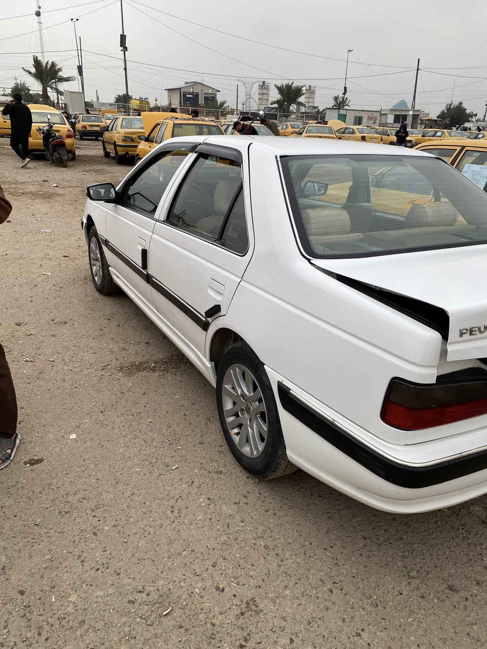 سلام عليكم
بيجو بارص 23
سياره كفاله عامه ما عدا شبر ب جاملغ ل خلفي تعديل بارد سياره بيها منظومه غاز ماشيه 92 الف حقيقي العنوان بغداد الشعب 
رقم هاتف
***********
***********
سعر79وبيها مجال
