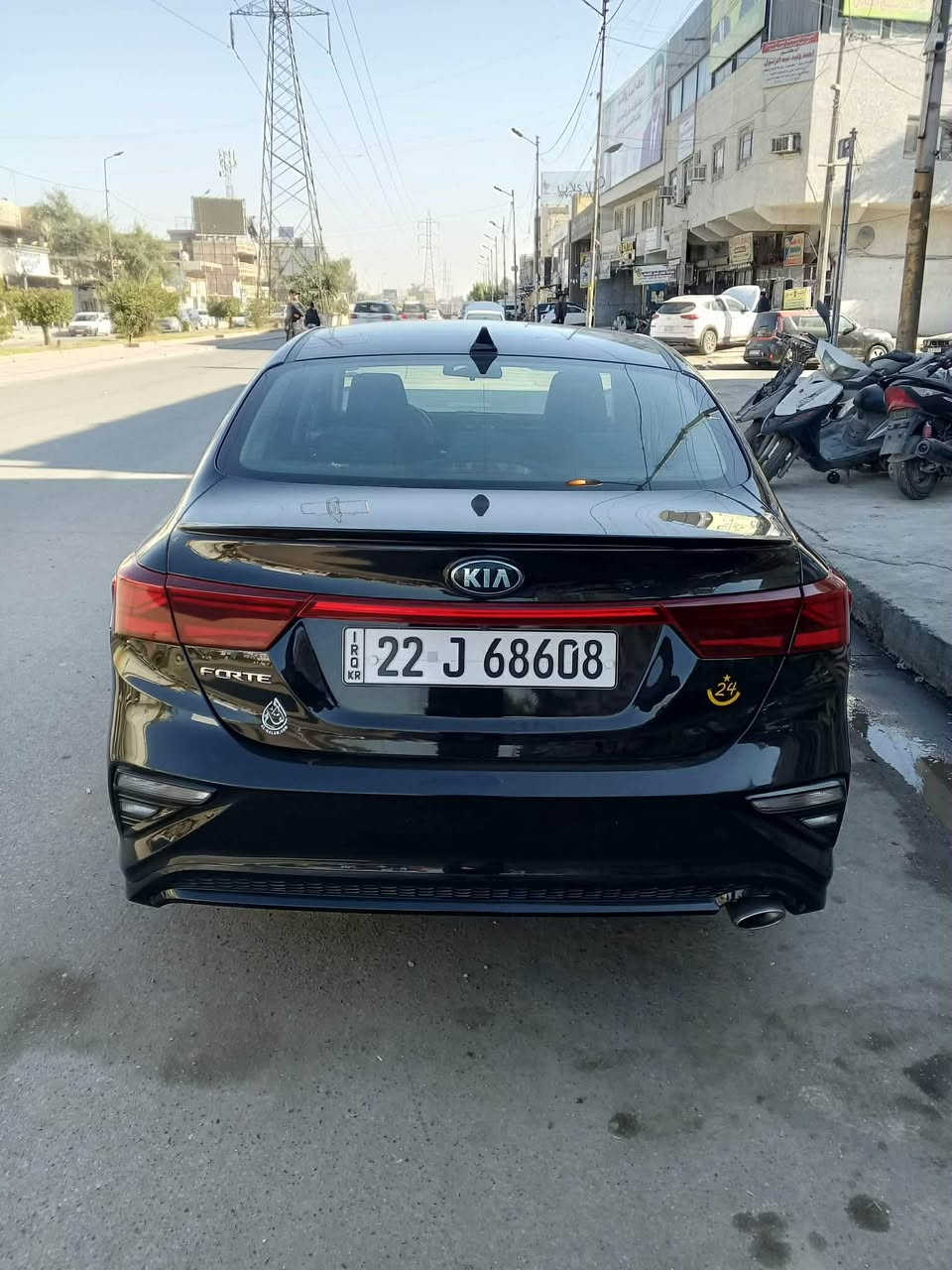 السلام عليكم
فورتي للبيع مديل ٢٠١٩ كيرمحرك مكفول كير ايتي حادثها موضوح بصور وبيها بارد بجاملغ الخلفي بدون ايرباك السيارة رقم اربيل بسمي 
مواصفات السياره 
شاشة
كامره دواره 
رادار قياده اليه 
تنبيه مغادره عن المسار 
ثلاث انضمة قياده (ايكو :سبورت :سمارت)
تحكم ستيرن جهتين 
 ماشيه 43قابل للزيادة
لتواصل ‭٠٧٧٣ ١٧٦ ٩٣٦٥‬
مكان السيارة بغداد الحريه الدولعي 
السعر ١٢٥ وبيها مجال 
شباب اني مكلف بل نشر الشراي يخابر
