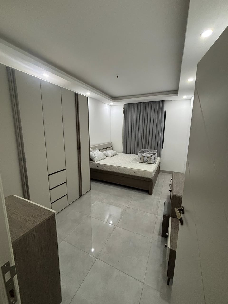 شقة للبيع مجمع النسيم
مساحة 140
مؤثثة جاهزة للسكن
عمارة A1 طابق 11
اطلالة بوليفارد
السعر 335
واتساب ***********
