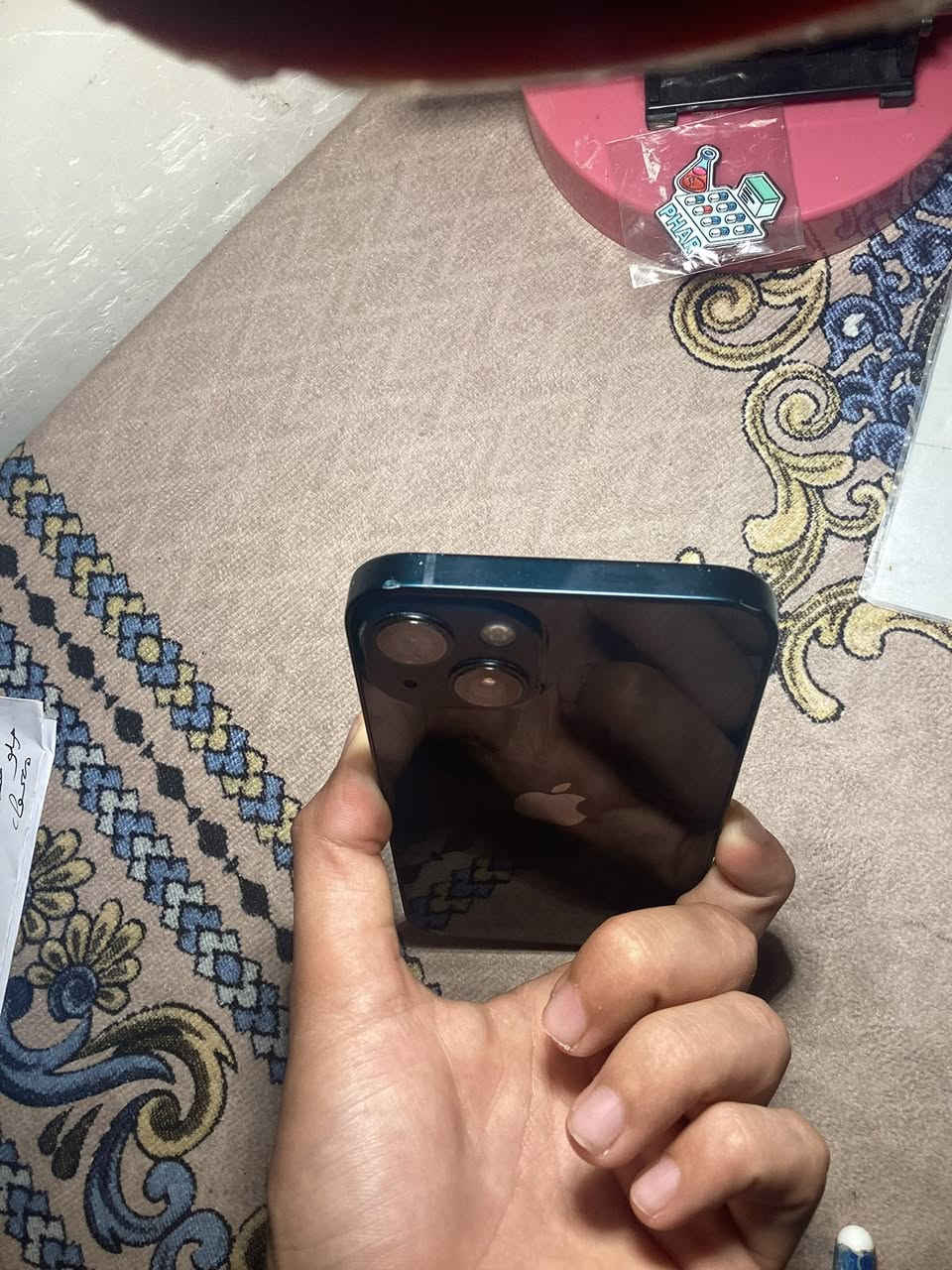 السلام عليكم 
١٣ عادي
بطارية ٨١
ذاكرة ١٢٨
نك 
نضافة كدام العين
٣٧٥
***********
