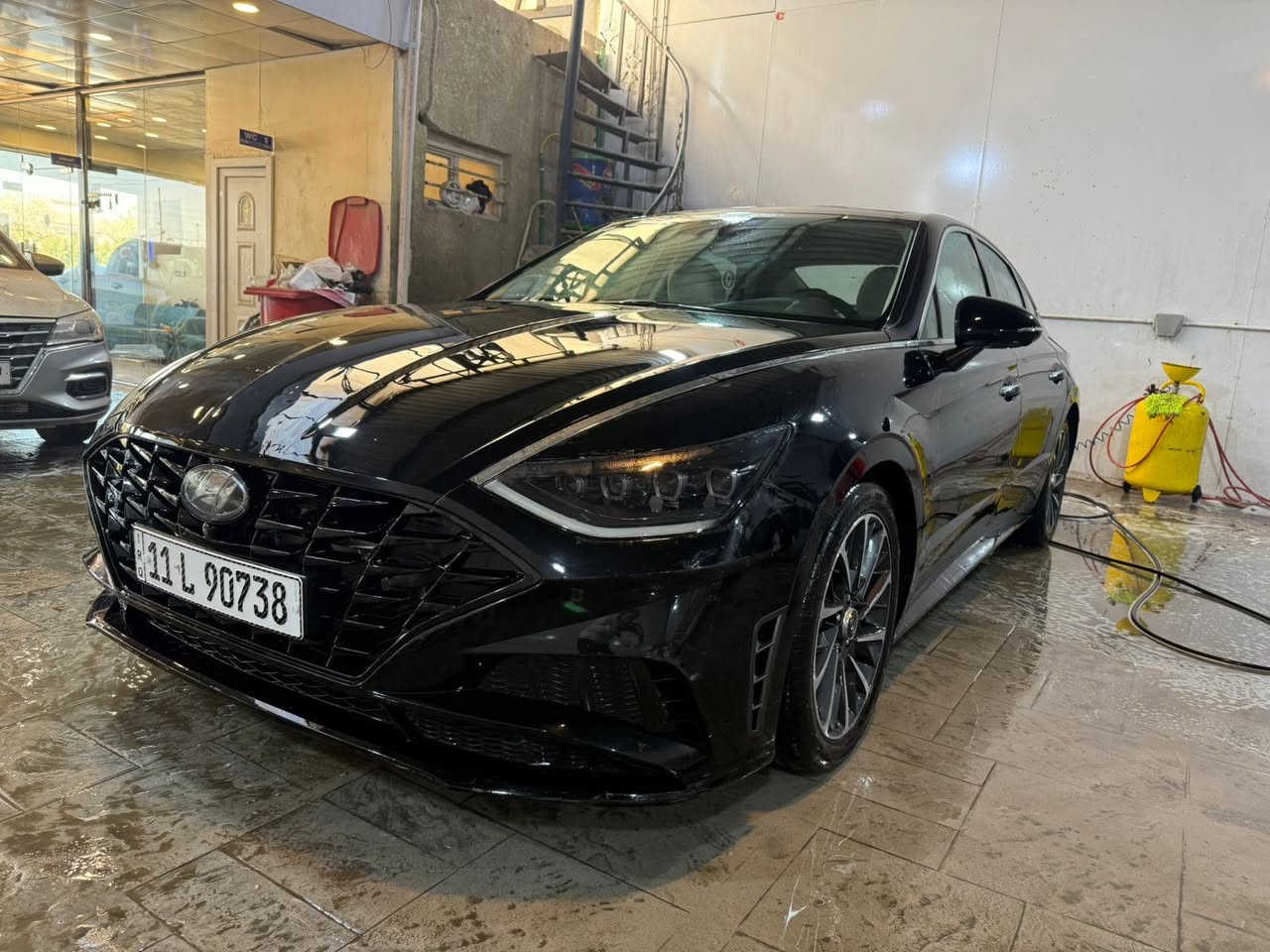 سوناتا 2020 لمتدد
السلام عليكم
الفئة : سوناتا 
الموديل 2020
المحرك : 1600 تيربو 
الضرر : حادثها خلفي موضح بالصور بدون ايرباك 3 قطع صبغ
العداد : 68 الف ميل
المواصفات : فووول لمتدد للأخير  اعلى مواصفات بالسوناتا
الرقم : بغداد انكليزي هزة وسنوية جديدة بأسمي
مكان السيارة : بغداد القادسية
السعر 147 وبيها مجال بسيط 
للأستفسار : ***********
السيارة جاهزة وجديده بدون اي نقص إن شاءالله كير مكينة صدر تبريد تخم تاير وغرفتها كله جديد والصور تحكم جدادتها وتجي وتشوف بعينك
