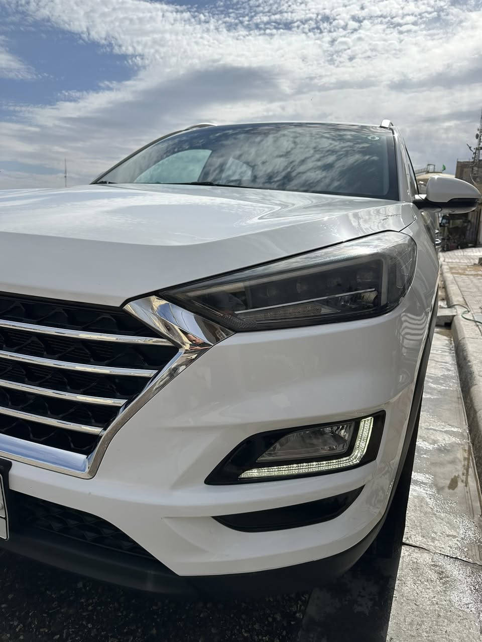 📌 توسان 2019 خليجي – فول مواصفات (الكاصد)
📞 للاستفسار: ***********

♻️ رقم بغداد – باسمي مباشرة
♻️ مكفوله من صبغ والضربه فقط بارد بصيط جدا موضح بصوره 
♻️ سيارة نظيفة جداً

⚠️ المواصفات:

🔰 لايت زينون (5 عدسات)
🔰 محرك 2000
🔰 بصمة تشغيل + أبواب
🔰 كشنات أمامية كهرباء
🔰 حساسات أمامية وخلفية
🔰 شاشة كبيرة + كاميرا 360

🔰 LED حاجب
🔰 ويل كبير
🔰 قطعتين تبريد
🔰 مراية شفط
🔰 هندبريك رجل
🔰 كشن بقلاوة

📍 الموقع: مركز مدينة كربلاء المقدسة
💰 السعر: 194 ورقة (قابل للتفاوض للجادين فقط)
⚠️ اعتذر عن المراوس – البيع للجادين
