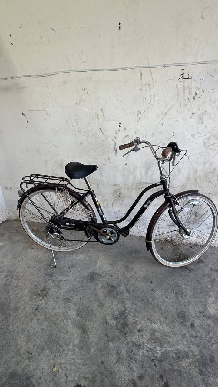 الاسعار من 70 لحد 90 // ***********
