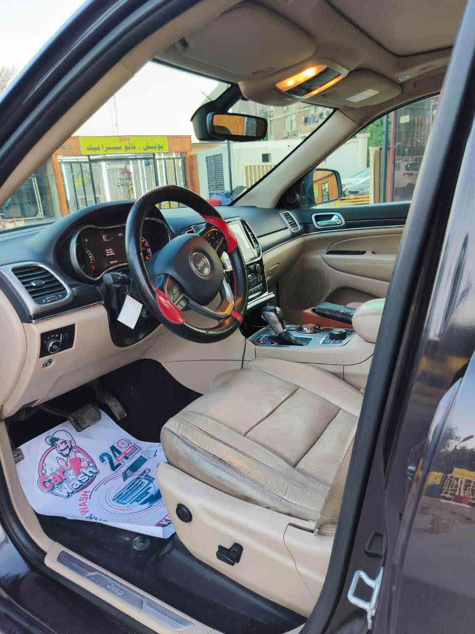 سلام عليكم 
جيب لمتد 2020 للبيع
خليجي كلين 
رقم الجديد بغداد 
باسمي 
اللون بيتنجاني 
فول مواصفات 
داخل لونين اسود وبيجي 
فور ويل 
بانوراما 
لايتات زنون بلاد 
مري شفط وحساس 
جنطة كهرباء 
شاشات جبيره 
شاشات بالكشنات 
كشنات تبريد وتدفئه 
استيرن كهرباء 
تدفئه استيرن 
حساسات امامي خلفي 
رادار 
كشنات جلد كهرباء وميموري 
محرك 3600 ممفتوح اي برغي بي بلاد 
ماشيه 60 الف كيلو 
السياره مكفوله من صبغ 
بيها شبر بارد جاملغ امامي فقط مرفق بالصور  
تخم تاير جديد 
شرط تاخذها للسنور 
السعر 30 بيها مجال بسيط جدا 
تحويل مباشر 
العنوان زيونة 
رقم تلفون 
*********** بغداد
