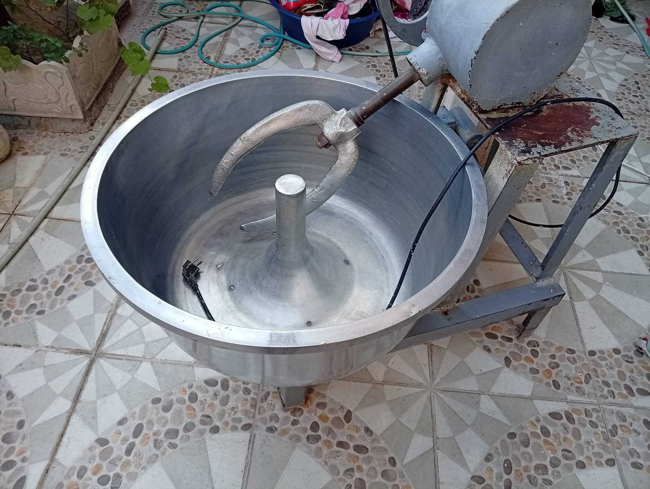 عجانه نضيفه جدا للبيع شراي يخبر عرقم تعليق مارد ***********
