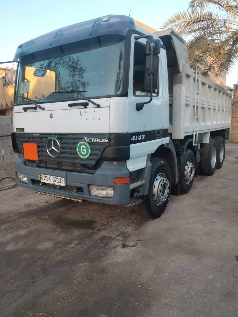 اكتروس للبيع موديل 2002/3243كير كهربائي ***********
