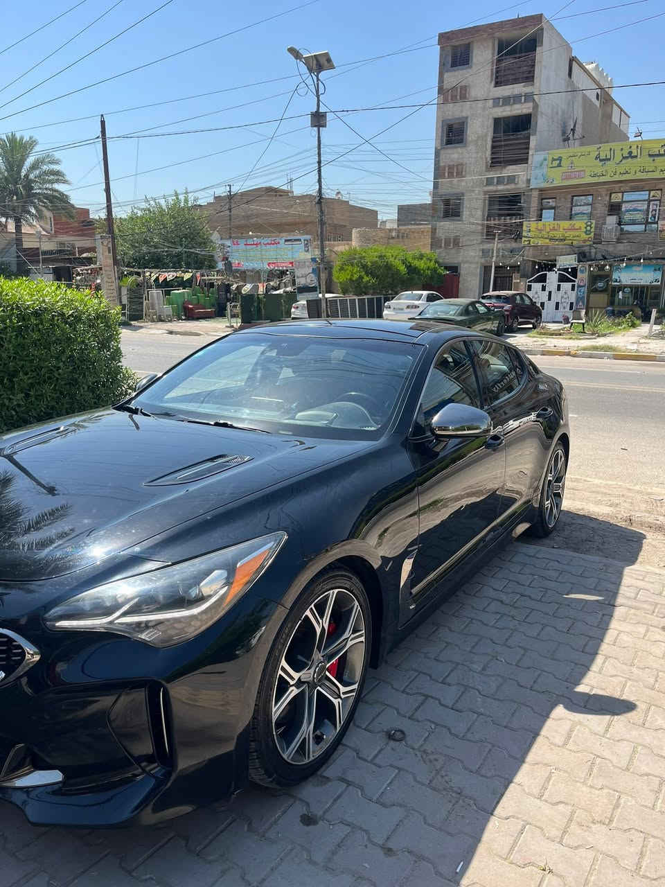 السلام عليكم
للبيع كيا ستنكر GT2 موديل 2020✅
السعر 133وبيه مجال وماكو هيج سعر 🔥
رقم بغداد مشروع وطني ✅
وسياره جديده بمعنى الكلمه ✅
عليه نانو سيراميك 🖤
محرك 3.3 V6 توين تيربو ✅
سماعات هارمن ✅
كير أوتوماتيك 8 سرعات✅

فول مواصفات GT2🔥

من أهم المواصفات:✔️

* تبريد وتدفئة للمقاعد الأمامية.

* مقاعد جلد كهربائية مع حفظ وضعيات السائق.

* تدفئة للمقاعد الخلفية.

* تدفئة للمقود.

* فتحة سقف.

* شاشة كبيرة مع Apple CarPlay و Android Auto.

* نظام صوتي Harman Kardon.

* كاميرا 360°.

* حساسات أمامية وخلفية.

* رادار أمامي.

* مثبت سرعة ذكي (Adaptive Cruise Control).

* المحافظة على المسار.

* مراقبة النقطة العمياء.

* تحذير الاصطدام مع فرملة طوارئ.

* تشغيل بصمة ودخول ذكي.

* إنارة LED كاملة.

* شاحن لاسلكي للجوال.

* هيد أب ديسبلاي (HUD
سياره حادثه بنيد وجاملغ مرفق بل صوره 
للستفسار ***********
