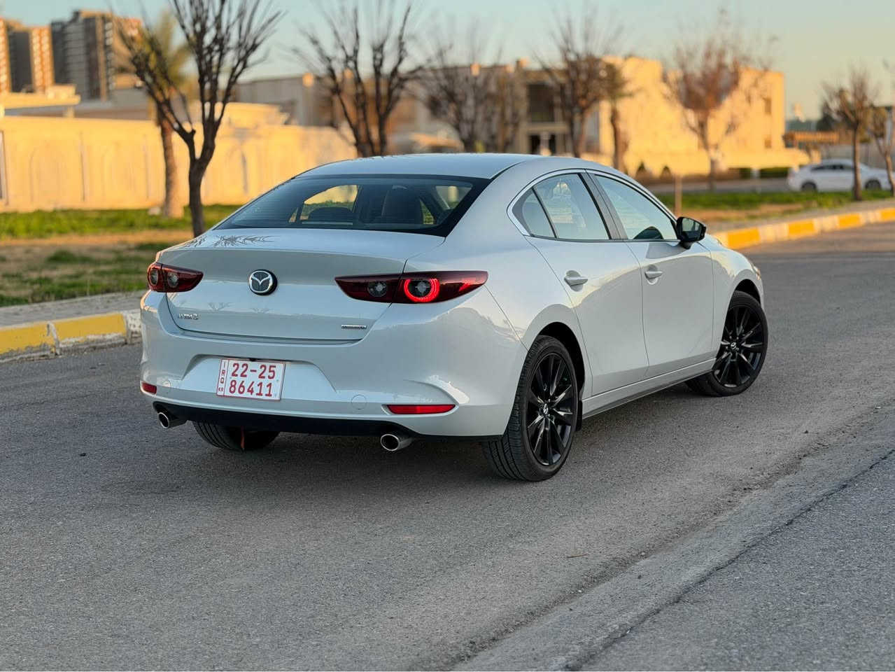 Mazda 3  2025  💥🔥😍
كلين بدون صبخ
مازدا 3 
موديل 2025
محرك 2.5
فقط 3 الف ماشية
شاشه و كاميرا
كشنات جلد
رادار
بصمه
لايت لد 
لايت زينون
دبڵ گێڕ
ويل كروم
رقم شاصى
JM1BPABM3S1769146
السعر 155
مكان السيارة اربيل
***********
*********** اكر, نينوى
