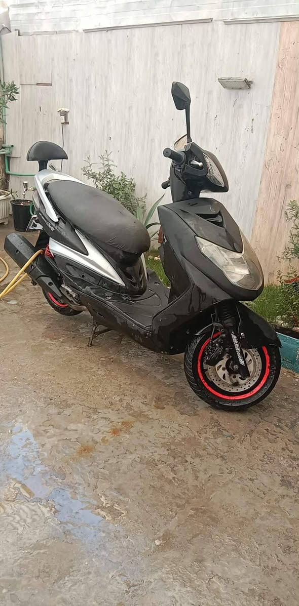 يا الله سلام عليكم شباب دراجه سكنس فحل  مكينه كفاله نشطه الدراجه حلوه دراجه بيه طلاعت الرقم *********** وتساب موجود وخاص موجود. السكن بغداد البلديات.     السعر 850           وذاه اكو مراوس بشي حديث تعال خاص
