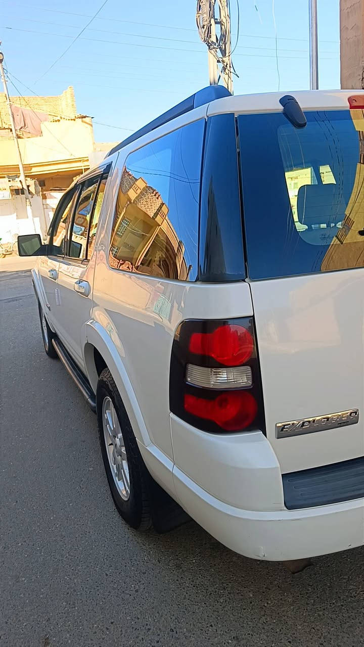 فورد إكس بلووور ٢٠١٠ جديد بمعنى الكلمة
٧راكب جلد 
تبريد ٣قطع
منظومه زنون داخل وخارج
سستم سماعات 
كامرا خلفيه 
تخم تاير جديد 
كير ومحرك بشرط 
هزه جديده تحويل ثاني يوم 
السياره مقفوله
السعر ١٣٨
والاستفسار***********
مكان السياره الأنبار
