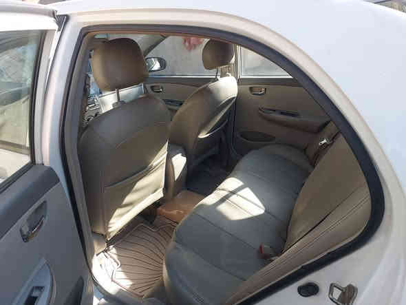 السلام عليكم سياره بي واي دي جي ثري موديل ٢٠١٣ فول مواصفات السياره على البلاد باسمي شرط التحويل السعر ٦٣ وبيه مجال العنوان بغداد العامل العماري ***********
