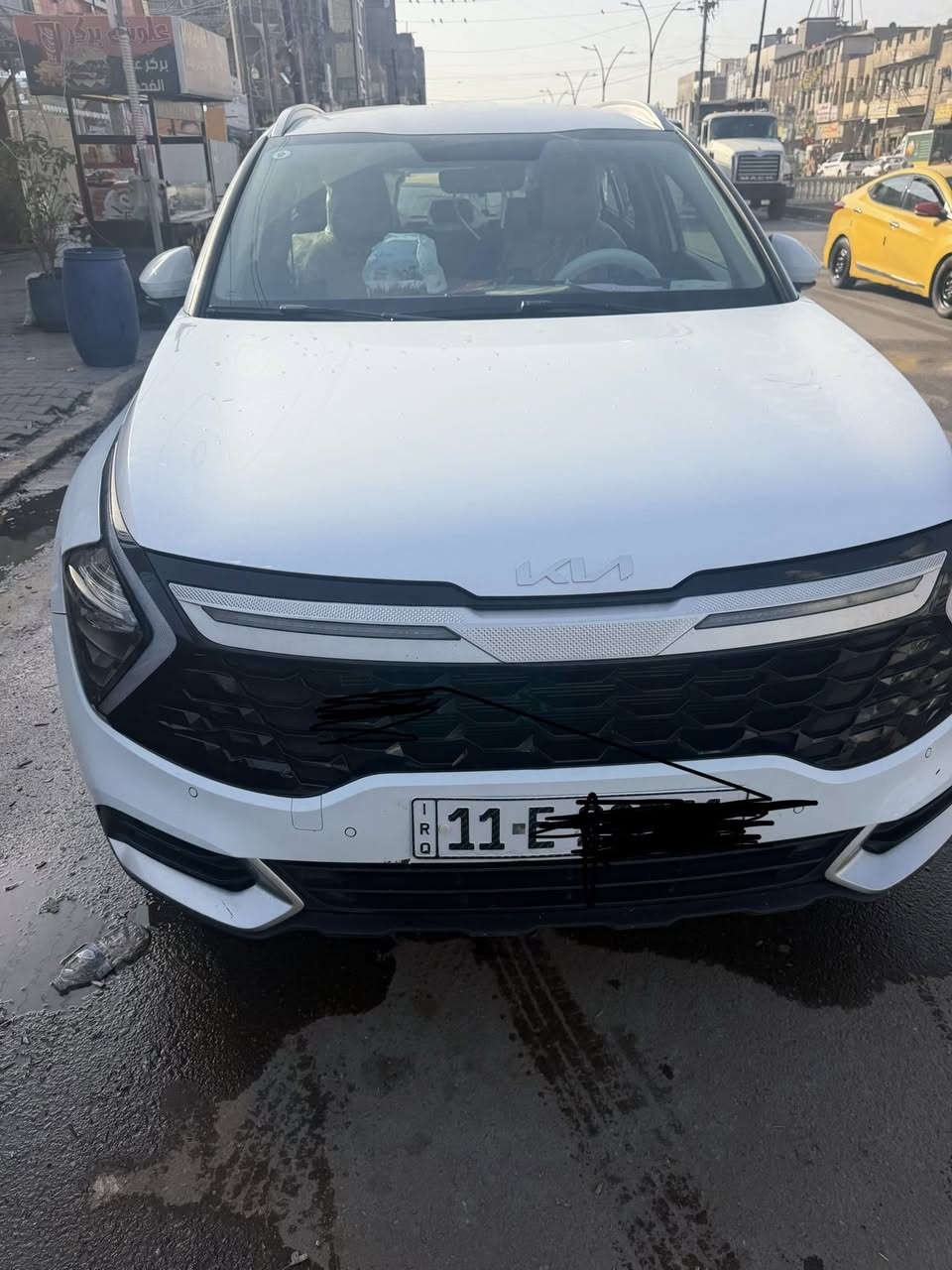 السلام عليكم عندي كيا سبوتج خليجي مكفولة بس تكحيل موضح فول ماعدة البونراماوالسعر 230وبيها مجال وماشية 37ورقمها بغداد بااسمي موديل 2024     والجنطة مو كهرباء.    ***********
