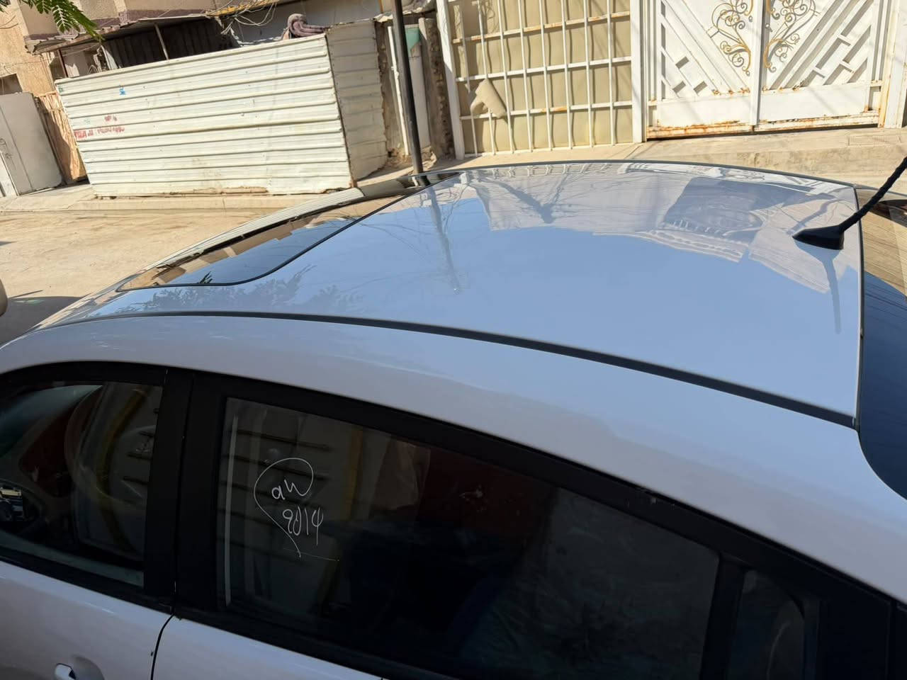 السلام عليكم كيا ريو موديل ٢٠١٤ فول مواصفات عدا البصمة بدون صبغ فقط بارد شبر واحد السيارة كلش نظيفه السعر ١٠٠  للاستفسار  الاتصال على ***********
مكلف بالنشر
