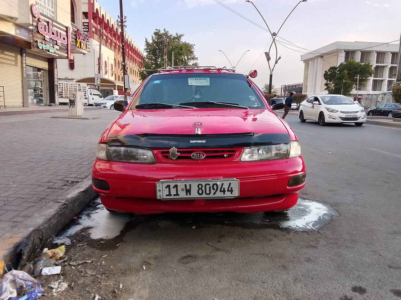 السلام عليكم كيا سيفيا هاج باك موديل 1996 جاهزة السيارة كير مكينه صدر حدادية تبريد ويه السويج رقم بغداد انكليزي تحويل ثاني يوم سنويه 26 السيارة بلاديه بدون صبغ السيارة كله على وضع الشركه دواخل جديد كهربائيات كله شغاله كامله السيارة ما بيه اي نقص كبل للشارع مكينه مفتوح مو مسكر السعر 50 وبيه مجال للاتصال *********** العنوان بغداد
