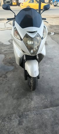 سلفر ونج 400مكينه ما مفتوحه كهربايات كلها شغاله السعر مليون وبيها مجال...