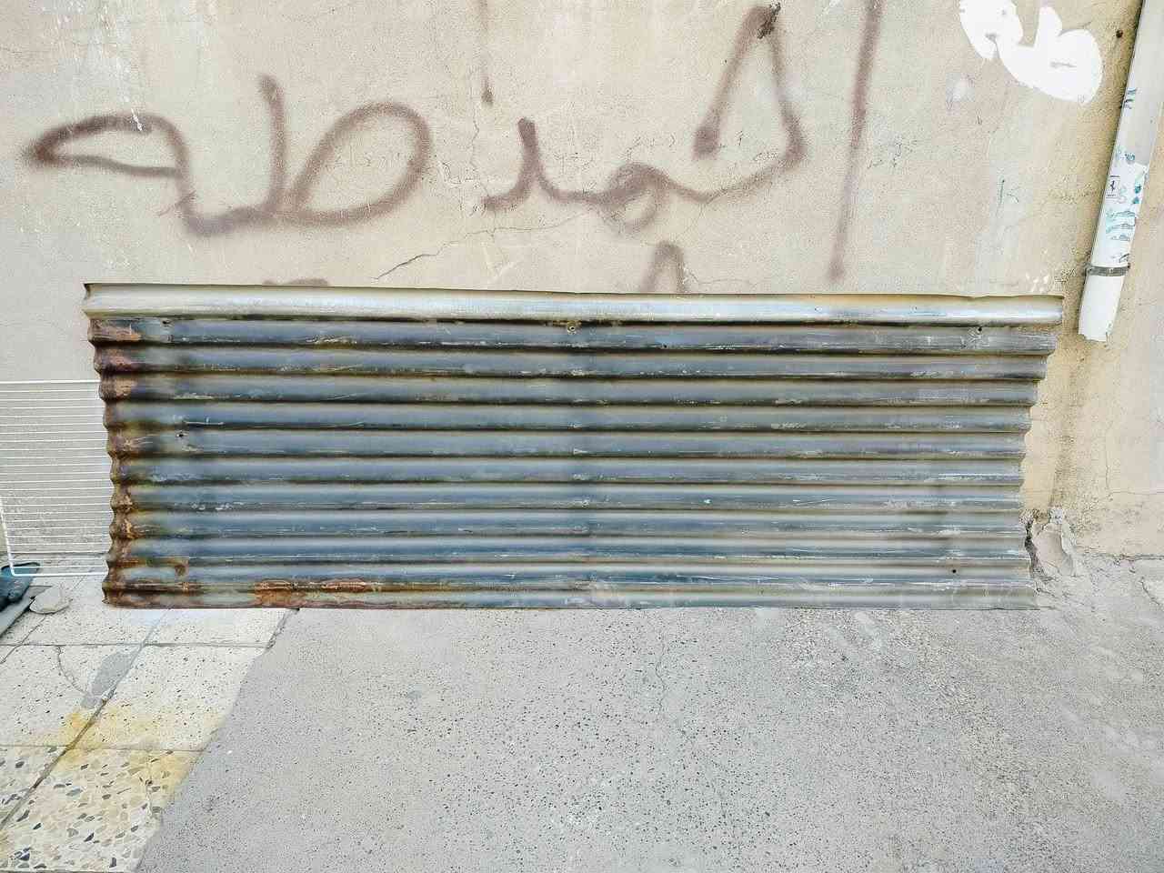 عندي هذول شنكوات عدد 9 الطول مترين 40 العرض 85 عنوان كراج شمال *********** سعر الواحد9
