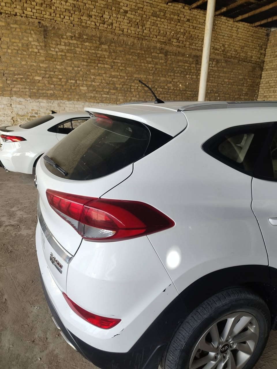 توسان للبيع ٢٠١٧ خليجيه تبديل بنيد
بدون دواخل ماشيه ١٨٠  موقع  محموديه اللطيفية السعر١٦٥ ورقه
اتصال***********
***********
