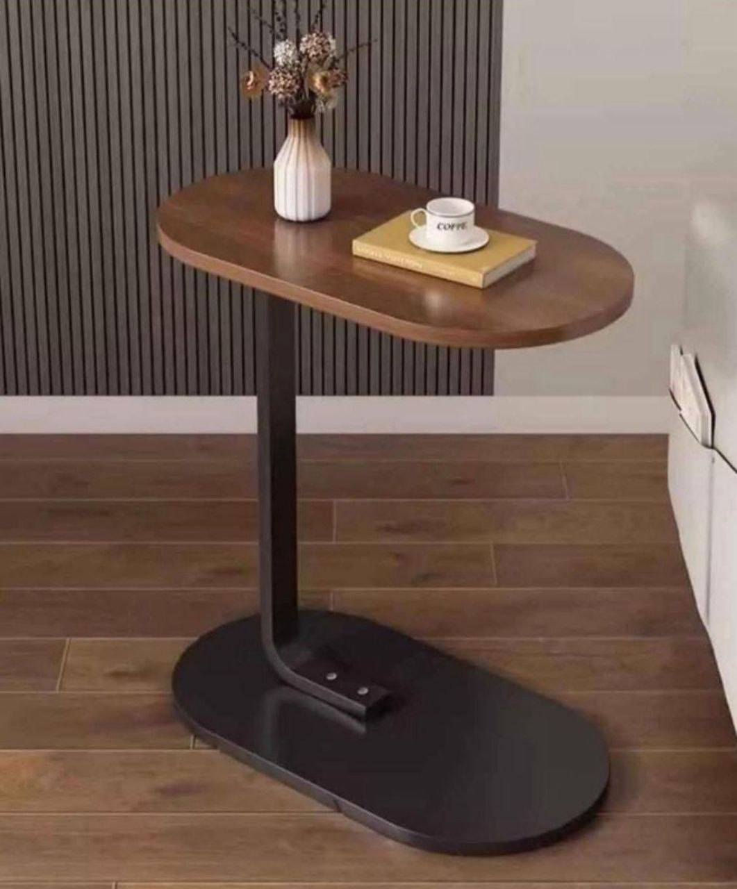 طاولة خدمة جانبية بتصميم حرف L 🪑✨

قطعة عصرية وأنيقة بتضيف لمسة جمال لأي زاوية في البيت 🏡، ومصممة خصيصاً لتكون عملية جداً خصوصاً للمساحات الصغيرة. بتقدري تحطيها جنب الكنباية أو السرير وتستمتعي بقهوة الصباح ☕ أو تحطي عليها اللابتوب 💻 أو كتابك 📖 بكل راحة.

مصنوعة من هيكل معدني متين مع سطح خشبي أنيق يعطيها شكل عصري ويخليها عملية للاستخدام اليومي 🤎.

ومتوفرة بعدة ألوان مميزة 🖤🤍🤎 لتناسب كل الأذواق والديكورات.

✨ قطعة صغيرة لكنها بتعمل فرق كبير بترتيب وأناقة المكان.
شو بتستنوا؟ خليها تكون إضافة مميزة ببيتكم 😍😍😍


**إذا كنت صاحب هذا الإعلان وتريد حذفه لأي سبب، رجاءا أرسل رسالة إلى الدعم الفني**