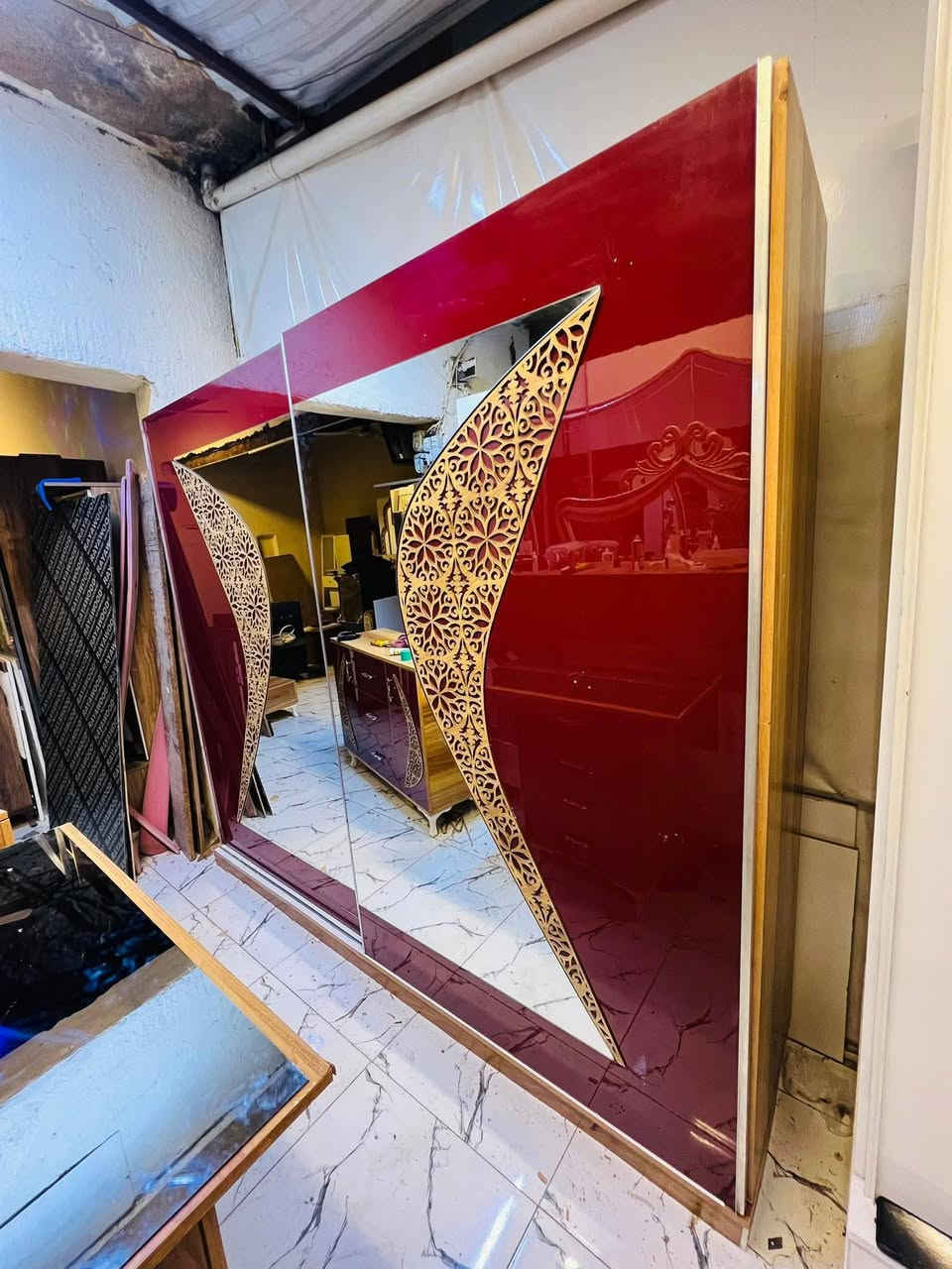 غرفة نوم تركي مستخدم👩‍❤️‍👨
نضافة 80بل💯 
عدد القطع / 6
نضام / سلايت 🚪
لون مميز 
سعر/ 450قفل 💸
شد ونقل داخل بغداد مجاني🆓
يوجود توصيل محافضات✈️
تصعيد حسب الاتفاق 👩‍🚀
 الشراي اخذ سكرين وتعال خاص سارعو بالحجز


**إذا كنت صاحب هذا الإعلان وتريد حذفه لأي سبب، رجاءا أرسل رسالة إلى الدعم الفني**