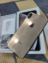 آيفون اكس ماكس • نضيف • بدون كارتونه وكيبل