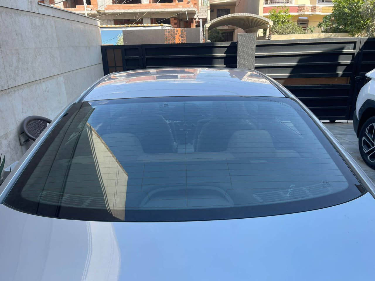 النترا ٢٠٢٠ خليجيه وكالة GK ماشيه ٤٥ الف كم بدون حادث بيها الدعاميه الاماميه مصبوغه فقط اثر كسر و شخوط 
السياره بصمه و سلايد و حساس خلفي كشنات مخمل رقم بغداد مكانها الدوره ابو طياره
موبايل : ‭0770 780 3616‬
السعر ١٥٥٠٠ $ و بيها مجال بغداد, العراق
