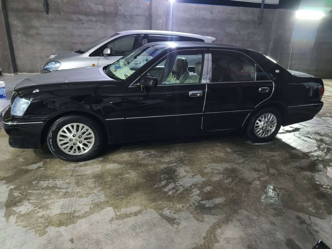 للبيع ملكه 2003بسمي تحويل ثاني يوم
السياره دكمتين ديفور الصغير 
تخم تاير حداديه مكينه كير ع الفحص 
رقم بصره انكليزي
السياره جاهزه من كلشي
مكان بصره خور الزبير
السعر100 بيها مجال الشراي
علما انه مكلف بالنشر اتصل ع رقم راعيها***********
