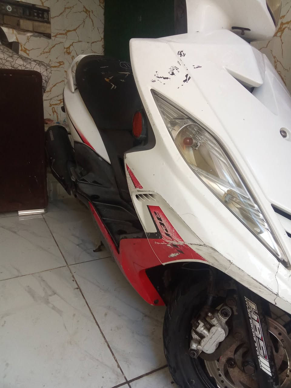 جي تي ار للبيع سعر 750وبيه مجال مكاني الحريه ***********
