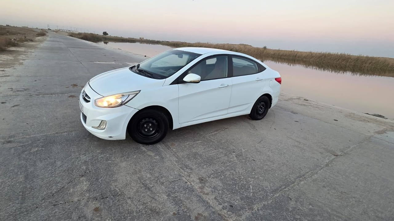 السعر 80وبيها مجال لشراي *********** 
السلام عليكم سياره اكسنت موديل 15خليجي مبدل بيها بنيد فقط ولباقي كفاله مكينه وكير جدد حداده جديده تخم تاير جديد تبريد شغال تحكم استيرن اشاير بل مري رقم ذي قار بسمي تحويل ثاني يوم مكلف بل نشر مكان ذي قار
