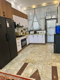 ➖ دار حديث زنجيل ( على شارعين ) للبيع في شارع فلسطين  :-   ▪️المساحة :...