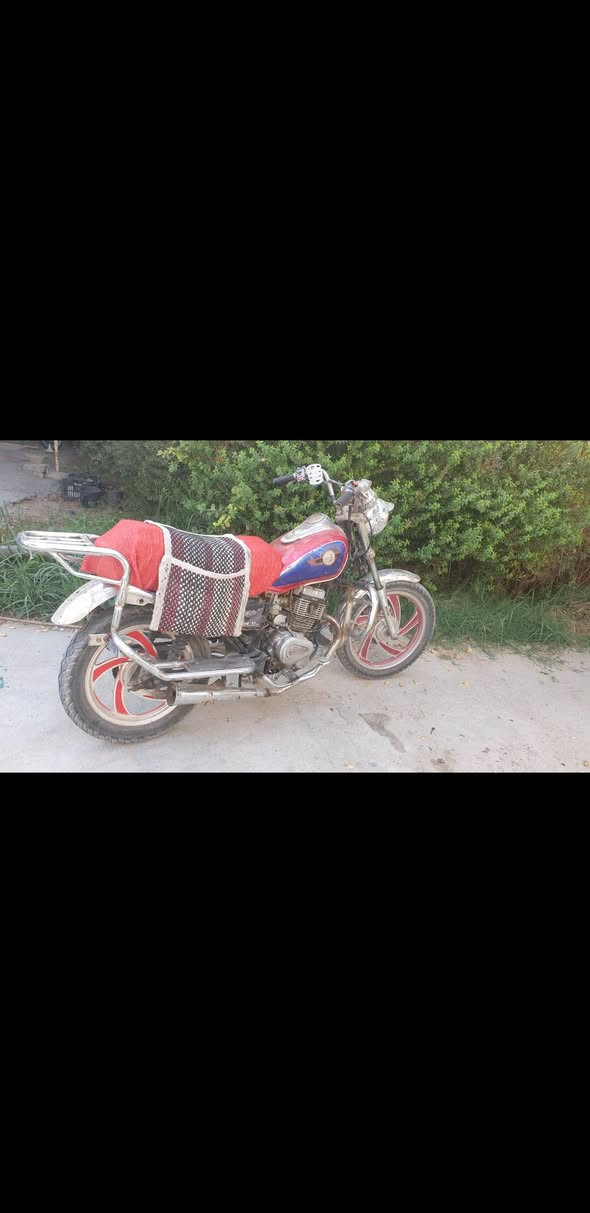 السلام عليكم  للبيع دراجه جوندا 15    اوراق اصوليه  مكاني حله    350  ***********
