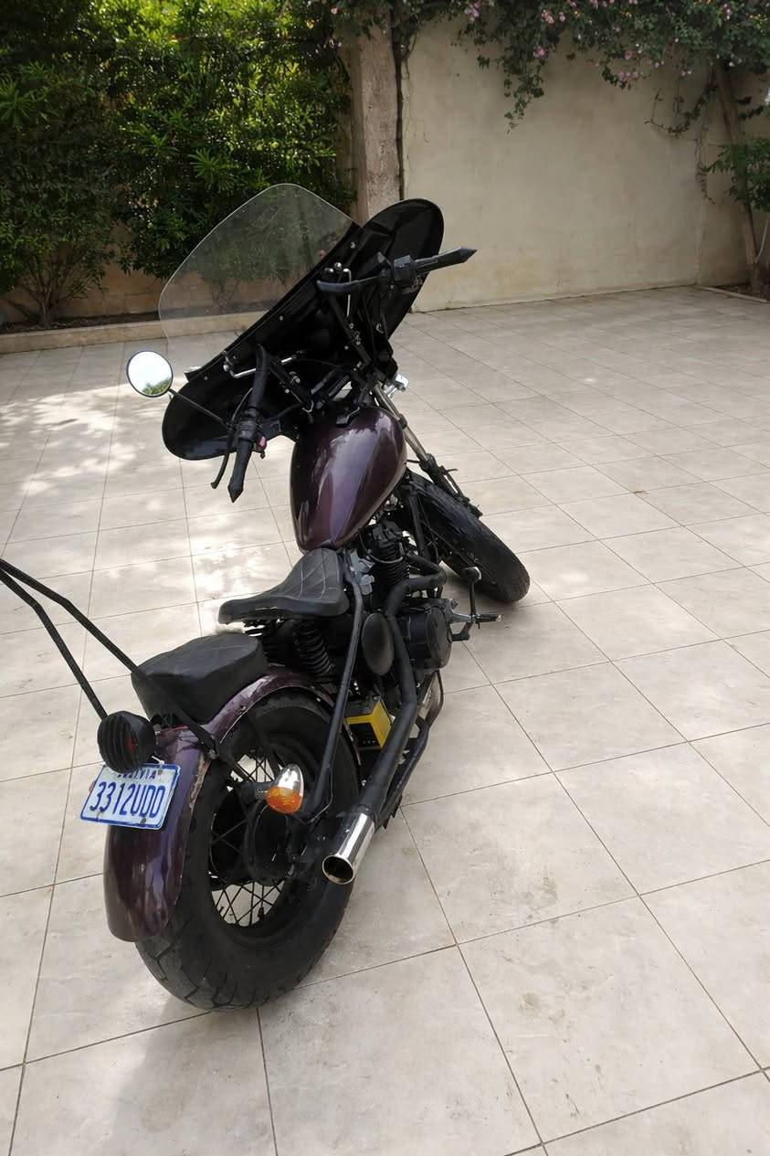 🔥 SE VENDE CHOPPER YAMAHA VIRAGO 🔥
📌 MODELO 1993
💪 MOTOR CAMBIADO POR 350CC JAPONÉS
⚙️ CAJA DE 6TA VELOCIDAD
🎨 MOTO TOTALMENTE PERSONALIZADA
📄 PAPELES COMPLETOS Y EN ORDEN
💰 DEBE ALGO DE IMPUESTOS (YA CONSIDERADO EN EL PRECIO)
🏍️ MOTO CON CARÁCTER, ESTILO ÚNICO Y LISTA PARA RODAR.
🔥 SOLO PARA QUIENES SABEN LO QUE TIENEN ENFRENTE.
♠️MAS INF 79113571 ♠️ Nuestra Señora de La Paz, L


**إذا كنت صاحب هذا الإعلان وتريد حذفه لأي سبب، رجاءا أرسل رسالة إلى الدعم الفني**