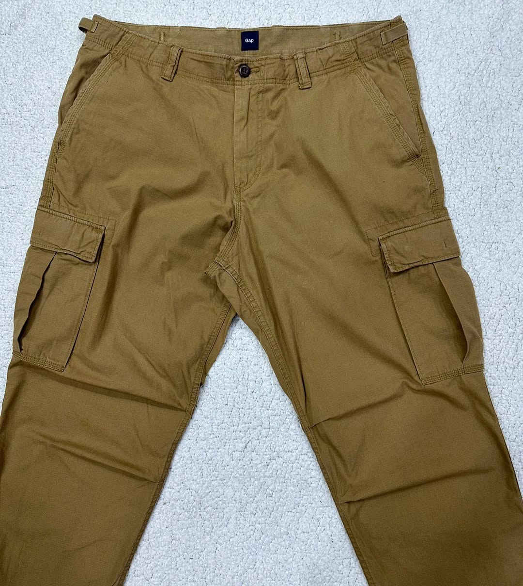 بنطرون Gap
قياس 38 
الطول 110 
الحجل 23


**إذا كنت صاحب هذا الإعلان وتريد حذفه لأي سبب، رجاءا أرسل رسالة إلى الدعم الفني**