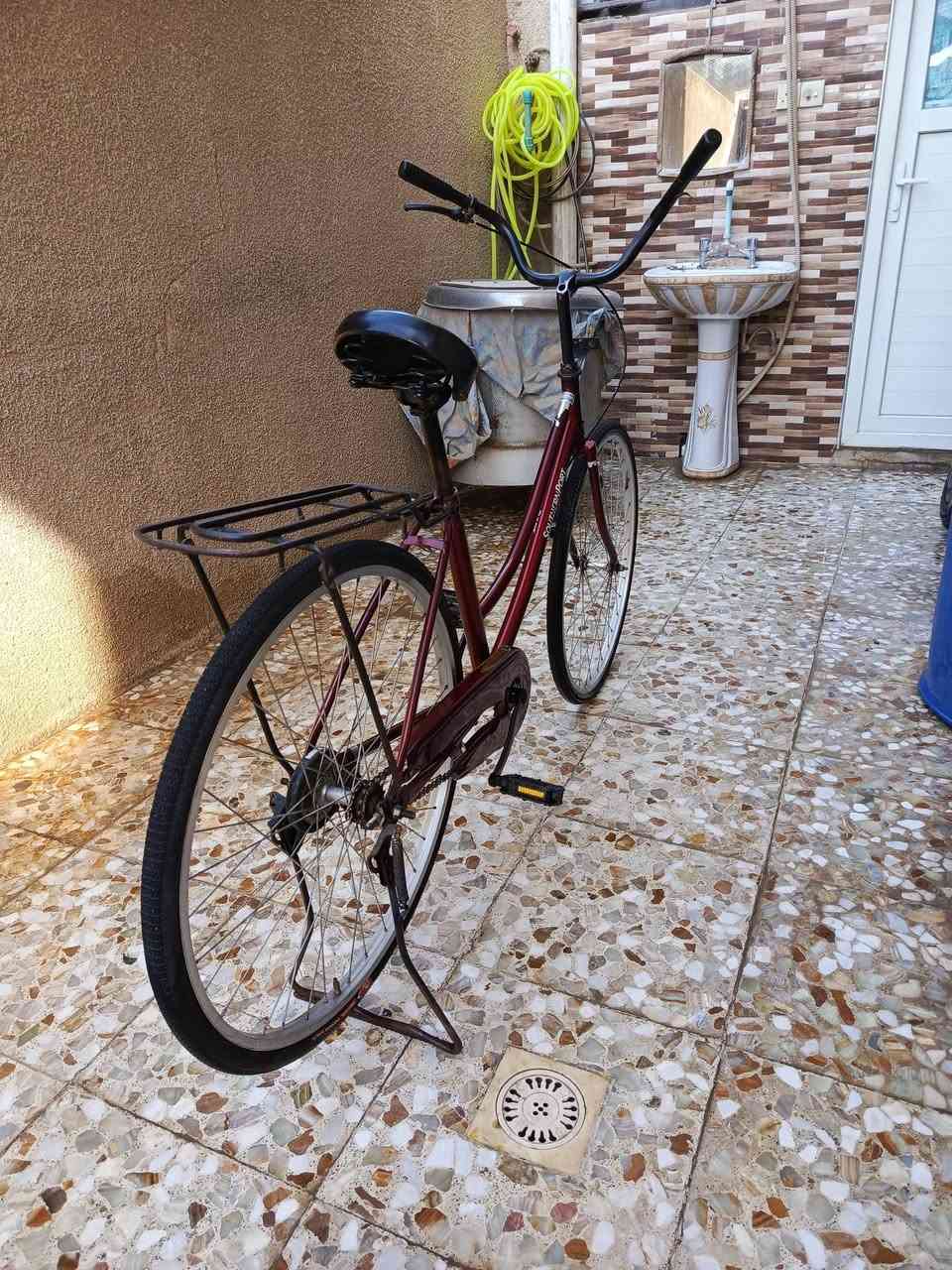 اللون/ماروني
الحجم/26
النضافه 90/100
الموديل/2018
الغراض كامله 
السعر 100 

المكان كربلاء حي العسكري مال العابد للاستفسار خاص او على الرقم ***********
