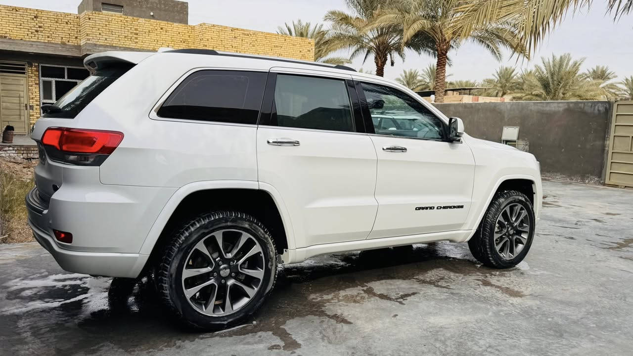 جيب 2018  
اوفرلاند خليجيه
 3 شاشات 
وكاله هارلم جديده كارتون وع ايد وحده من الوكاله 
ماشيه 78
مكفوله عدا صبغ يم الرقم الخلفي بقبق الصندوك والباقي كفاله من لحادث والحالوب والنكراش   والكير والمكينه والاكسل والفورويل ممفتوح برغي بيهن السياره جديده كارتون  مال جناي 
 فول مواصفات ١/١ اوفر لاند / 3 شاشات 
سياقة الاليه مع تحديد المسار 
داخل بيجي وجوزي  مميز 
دشبول جلد طبيعي 
حجم المحرك: 3600
فور ويل 4/4 ماوس 
جكات صعود ونزول حسب اختيارك 
دبل سلايت بانوراما 
تشغيل عن بعد 
شفتات ستيرن 
جنطه كهربائي شفط 
دبل كزوز خلفي 
حساسات اماميه + خلفية 
بصمه تشغيل بصمه ابواب
سستم صوت 12 سماعة
دمامي خلفي بلصندوك
قطعتين تبريد ثلج 
كشن خزن ميموري 3 وضعيات
 مقاعد جلد اصليه بيجي  كهرباء (تدفئة+تبريد) 
 كشن خلفية تدفئه
تدفئه بلاستيرن 
سيدي بلجكمجه  مع ريموتن تحكم بلشاشه 
مري  شفط 
مري قلاب ويه ال R
يدات ستيل اصل 
الداخل صاج ملكي  
 نظام_خرائط(نظام ملاحة)_Navigatio
 كامرة خلفية دوارة اصلية
 استيرن كهرباء +  تدفئة
 فول تحكم استيرن (جهتين امامي + جهتين خلفي) 
 ناقل حركة ٨ نمر
 نظام سبورت s
 نضام اقتصادي
 مري _جانبي_تدفئة مرايا_جانبية_حساسة_للضباب_تعمل_
تلقائياً + اشارة بالمري 
 لايت عدسة زينون يصعد وينزل ويه الستيرن 
كشافات زنون 
زراكات لايت 
  باتري جديد صدر جديد تخم تاير
كلوب طوارء بلجنطه
الاسبير المقدس بعد منازل مال شركه انتاج 17 
كتلوكات الشركه 
جنطه الطوارء + مثلث شركه 
السياره جديده بمعنئ الكلمه ولا كلوب مشتغل بلدشبول حته السيرفز طافي 
رقم اربيل الجديد الدولي تحويل مباشر 
السعر. 275 وبيها مجال
للاستفسار / ***********
