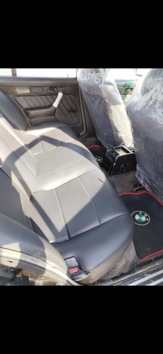 للبيع BMW 525i أوتوماتيك
محرك وكير شرط ✅
شرط التحويل
بنزين ⛽
بيها سنوية عضم لحد 2029
صبغ عام تجميلي
موجودة طگّة بالجملغ الخلفي (مذكورة للذمة)
📍 الموقع: حي الرشيدية
💰 السعر: 60 وقابل للتفاوض
📞 الاتصال / واتساب: 0751026804
وترهم مقدمه 50 والباقي اقصاد


**إذا كنت صاحب هذا الإعلان وتريد حذفه لأي سبب، رجاءا أرسل رسالة إلى الدعم الفني**