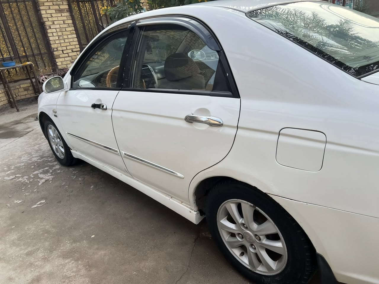 سيراتو ٢٠٠٧ رقم بغداد الرقم الجديد سنويه ل٢٠٣٠ بها صبغ بالبنيد وهلالات خلفيه اثر خياس كير محرك تخم تاير جديد السعر ٧٥ مجال بسيط مكان السياره محاويل حي الاسرى***********
