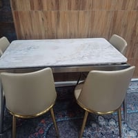 ميز طعام تركي  نظافة . 95% اربع كراسي  العنوان . البلديات الأمن العامة...