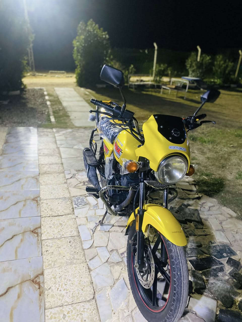 السلام عليكم دراجه دايوان. أوراق. موديل ٢٢.  مكفوله كفاله عامه ***********
