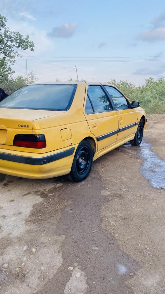بيجو بارص موديل ١٣ بيها بنيد مبدل بدون ضربه وبدون صبغ  السيارة جاهزه كير فرنسي جديد محرك كفاله تخم تاير ياباني جديد حدادية جديده تبريد ثلج كهربائيات كلها شغاله دواخل  جديده سنوية نافذه ابيع كوم حديد ***********
