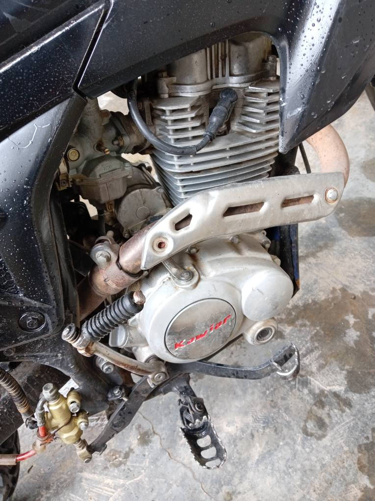 کەویار 
2019
مەکینە200
گێر و مەکینە بەشەرت دوکەل بوخار بەشرت 
چەوری نادات 
پێشو دوا دیست بانسی تازە
ویلی لار نیە  دبلی بێ عەیب 
شانسی تەقیوی نیەو لەحیمی نیە 
ماتۆرەکە بەقوەت کراوە 
وەک 250بەقوەتە  
سلفو کارەبای ئیش دەکات 
بۆ نرخ نامە بنێرە لەخزمەتام 
ژ.م :*********** السليمانية, العراق
