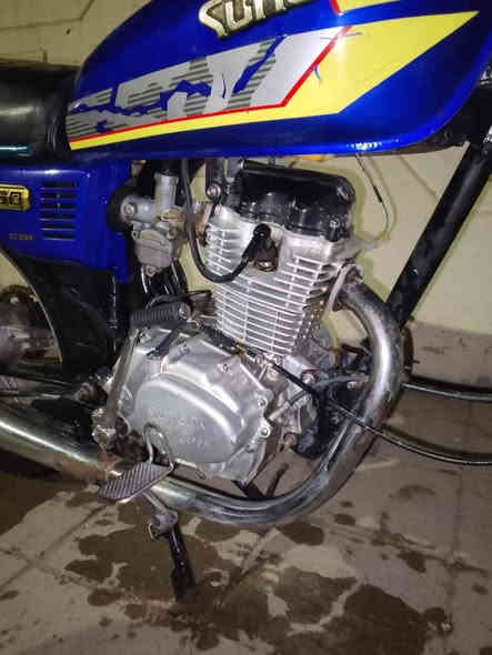 السلام عليكم شباب عندي دراجة سولنك 2023 اربع كير أوراقه كاملة اي نقص ماكو سعر 275 مكاني بغداد ***********
