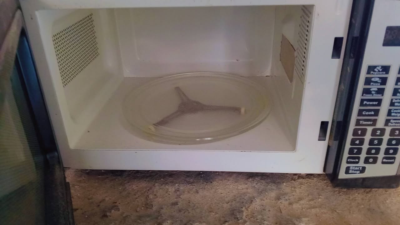 مايكروويف ماركة continental
مستعمل بحالة جيدة
السعر 30 الف قفل


**إذا كنت صاحب هذا الإعلان وتريد حذفه لأي سبب، رجاءا أرسل رسالة إلى الدعم الفني**